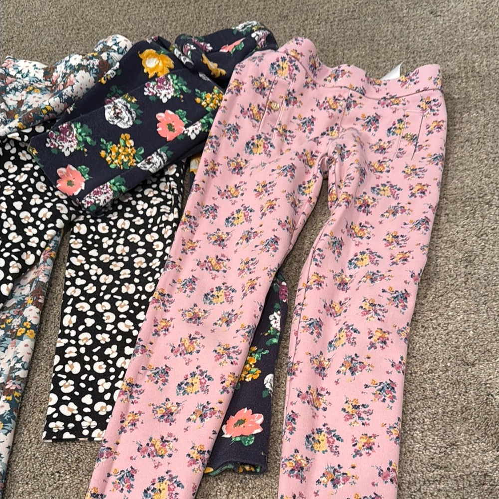 Floral and Patterned Leggings Set, very nice pointe pants. - Picture 8 of 9